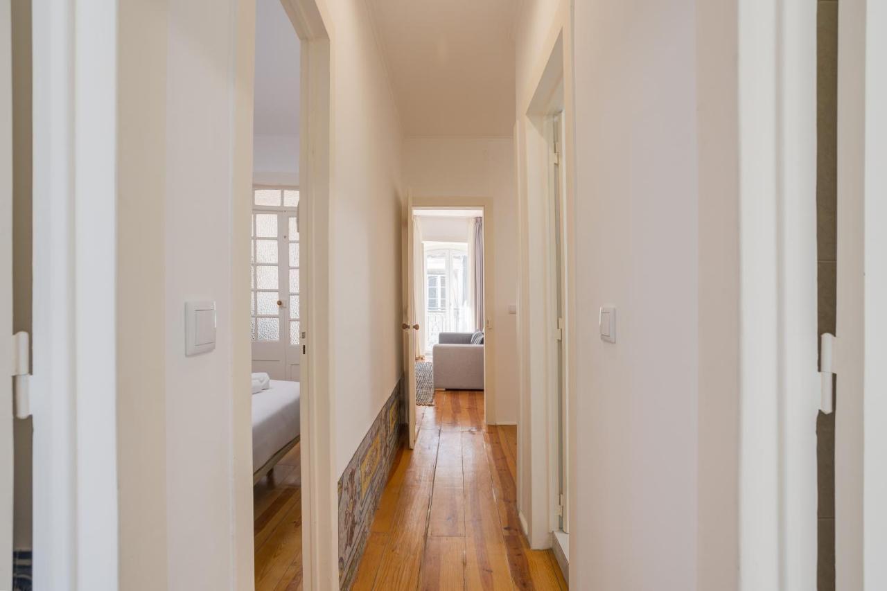 Hip & Renovated T.M. Flat In Bairro Alto Apartment Lisbon Exterior photo