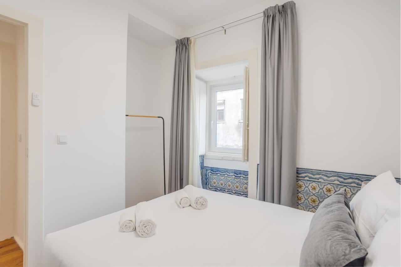 Hip & Renovated T.M. Flat In Bairro Alto Apartment Lisbon Exterior photo